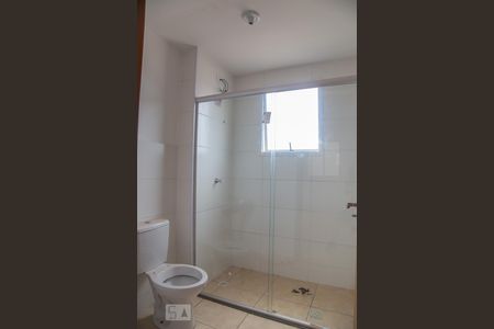 Banheiro social de apartamento para alugar com 2 quartos, 43m² em Parque dos Lagos, Ribeirão Preto