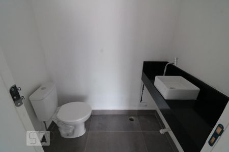 Lavabo  de casa para alugar com 2 quartos, 155m² em Vila Gomes Cardim, São Paulo