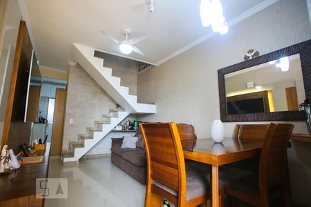 Sala de casa de condomínio à venda com 3 quartos, 85m² em Curicica, Rio de Janeiro