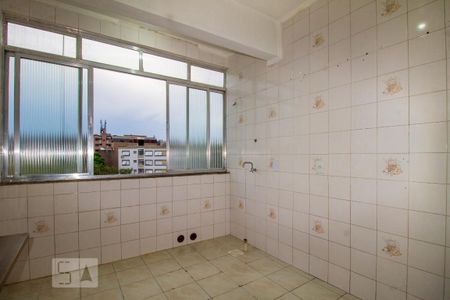 Cozinha e Área de Serviço de apartamento à venda com 1 quarto, 56m² em Azenha, Porto Alegre