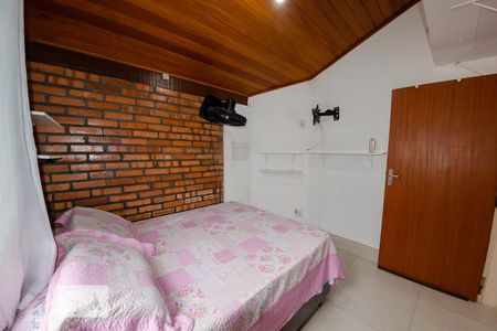 Quarto de casa para alugar com 1 quarto, 30m² em Campeche Leste, Florianópolis