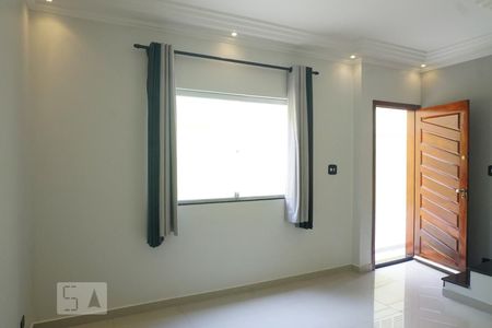 Sala de casa de condomínio para alugar com 2 quartos, 87m² em Vila Ré, São Paulo