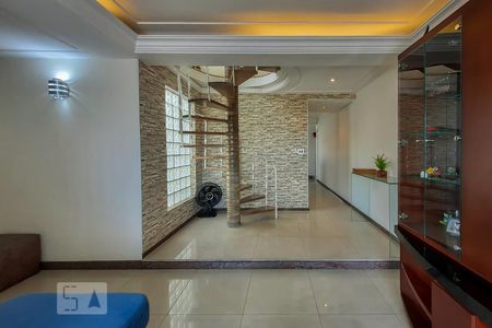 Sala de casa à venda com 3 quartos, 250m² em Taboão, Diadema