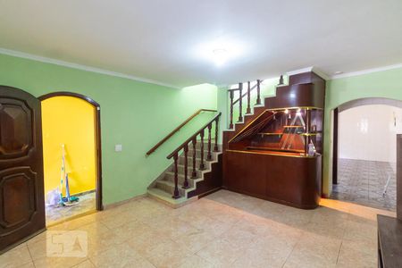 Sala de casa à venda com 4 quartos, 230m² em Vila Nhocune, São Paulo