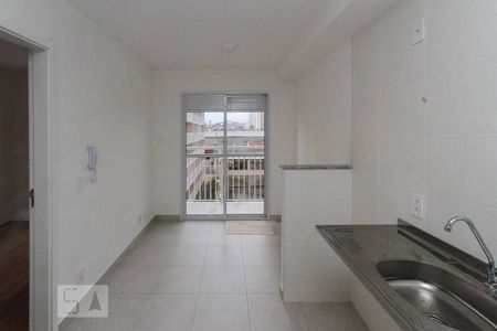 Cozinha de apartamento para alugar com 1 quarto, 31m² em Vila Ema, São Paulo