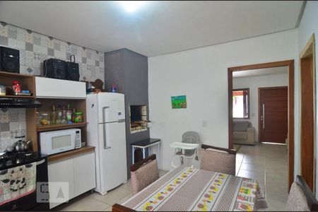 Cozinha de casa à venda com 3 quartos, 120m² em São José, Canoas