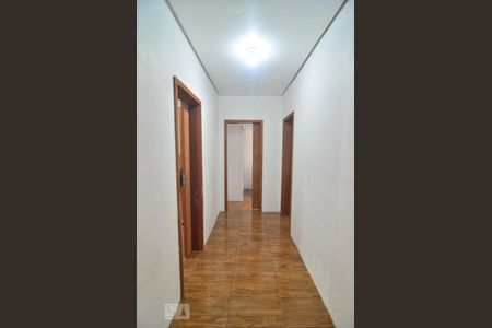 Corredor de casa à venda com 3 quartos, 115m² em São José, Canoas