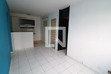 Sala de apartamento para alugar com 2 quartos, 44m² em Jardim Santa Terezinha, São Paulo