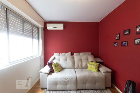 Sala de Estar de apartamento à venda com 1 quarto, 63m² em Santo Antônio, Porto Alegre