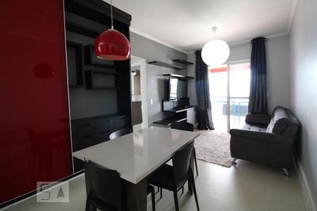 Sala de apartamento para alugar com 2 quartos, 63m² em Vila Industrial, Campinas