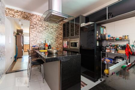 Cozinha de casa à venda com 3 quartos, 150m² em Vila Yolanda, Osasco