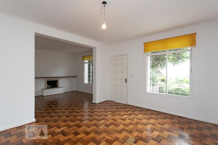 Sala de casa de condomínio para alugar com 3 quartos, 220m² em Sumarezinho, São Paulo