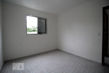 Quarto de apartamento para alugar com 2 quartos, 49m² em Vila Carmosina, São Paulo