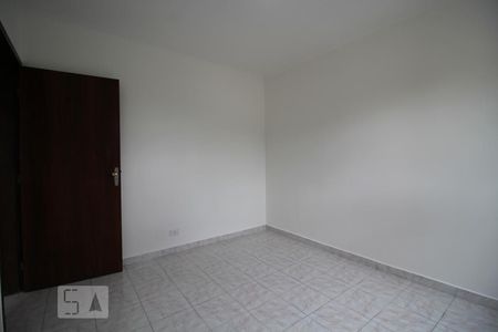 Quarto de apartamento para alugar com 2 quartos, 49m² em Vila Carmosina, São Paulo
