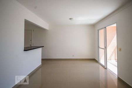 Sala de apartamento para alugar com 3 quartos, 75m² em Loteamento Chácara Prado, Campinas