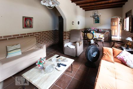 Sala de casa à venda com 2 quartos, 732m² em Vargem Pequena, Rio de Janeiro
