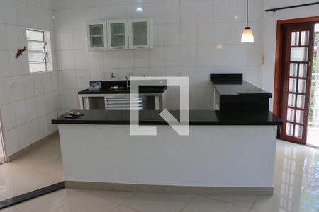 Cozinha de apartamento para alugar com 1 quarto, 50m² em Jardim Santos Dumont, São Paulo