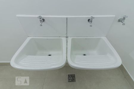 Casa para alugar com 290m², 3 quartos e 2 vagas Casa para alugar com 290m², 3 quartos e 2 vagasÁrea de Serviço