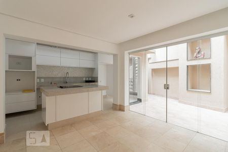 Casa para alugar com 290m², 3 quartos e 2 vagas Casa para alugar com 290m², 3 quartos e 2 vagasCozinha mais Copa