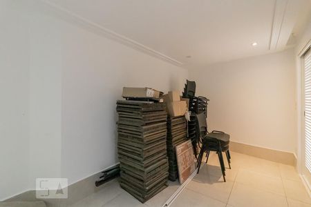 Casa para alugar com 290m², 3 quartos e 2 vagas Casa para alugar com 290m², 3 quartos e 2 vagasQuarto de Serviço