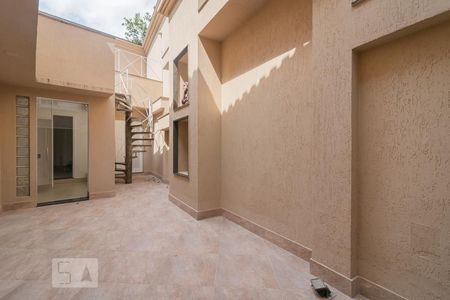 Casa para alugar com 290m², 3 quartos e 2 vagas Casa para alugar com 290m², 3 quartos e 2 vagasQuintal