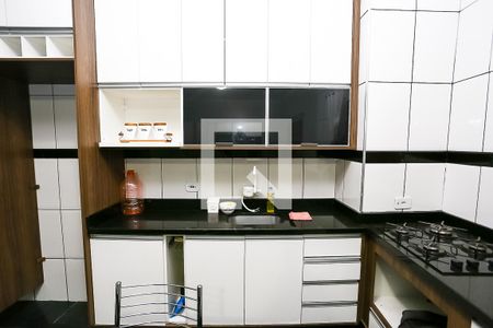 Sala/Cozinha de casa para alugar com 3 quartos, 200m² em Jardim Piracuama, São Paulo