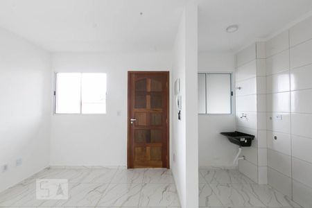 Sala/Cozinha de apartamento para alugar com 1 quarto, 34m² em Vila Nova Curuçá, São Paulo