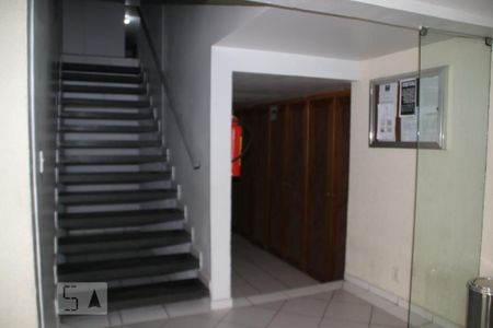 Escada de acesso ao imóvel de apartamento à venda com 3 quartos, 71m² em Pechincha, Rio de Janeiro