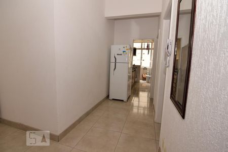 Corredor de apartamento para alugar com 1 quarto, 55m² em Pitangueiras, Guarujá