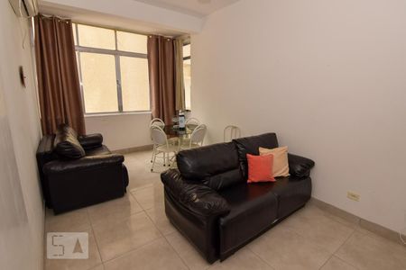 Sala de apartamento para alugar com 1 quarto, 55m² em Pitangueiras, Guarujá