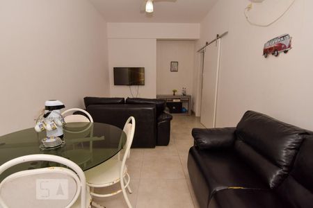 Sala de apartamento para alugar com 1 quarto, 55m² em Pitangueiras, Guarujá