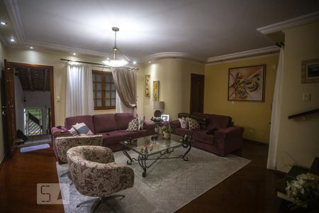 Sala de estar de casa à venda com 4 quartos, 440m² em Nova Petrópolis, São Bernardo do Campo
