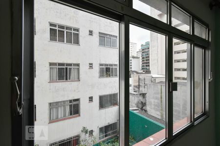 Sala - Vista de apartamento à venda com 2 quartos, 65m² em Vila Buarque, São Paulo