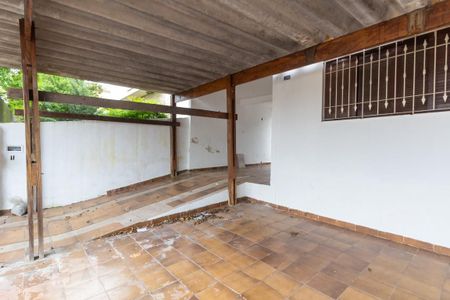 Garagem de casa à venda com 3 quartos, 122m² em Engenheiro Goulart, São Paulo