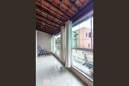 Casa à venda com 120m², 3 quartos e 2 vagas Casa à venda com 120m², 3 quartos e 2 vagasSacada da Suíte