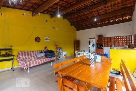 Casa à venda com 120m², 3 quartos e 2 vagas Casa à venda com 120m², 3 quartos e 2 vagasCobertura