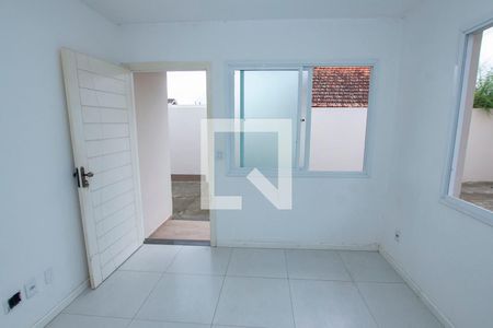 Sala de casa à venda com 8 quartos, 200m² em Niterói, Canoas