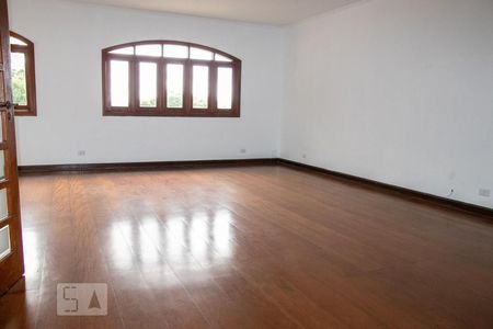 Sala de casa para alugar com 4 quartos, 400m² em Vila Irmãos Arnoni, São Paulo