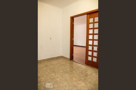 Sala de Estar de casa para alugar com 4 quartos, 400m² em Vila Irmãos Arnoni, São Paulo