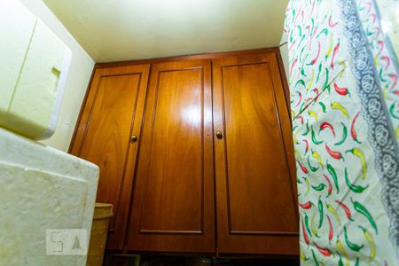 Apartamento à venda com 75m², 2 quartos e sem vaga Apartamento à venda com 75m², 2 quartos e sem vagaArmário do Quarto de Serviço