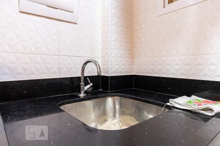 Cozinha e Área de serviço de apartamento à venda com 1 quarto, 32m² em Liberdade, São Paulo