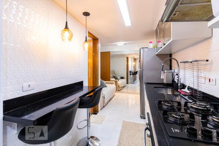 Cozinha e Área de serviço de apartamento à venda com 1 quarto, 32m² em Liberdade, São Paulo