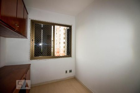 Quarto 1 de apartamento para alugar com 3 quartos, 71m² em Cristo Redentor, Porto Alegre