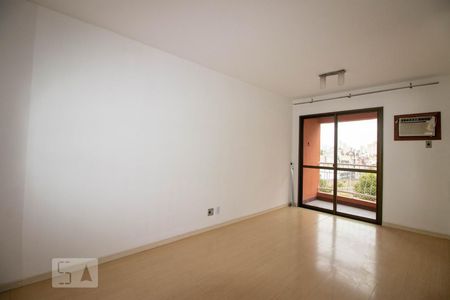 Sala de apartamento para alugar com 3 quartos, 71m² em Cristo Redentor, Porto Alegre