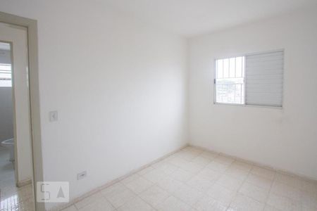 Quarto 1 de apartamento para alugar com 2 quartos, 52m² em Jardim Iracema, São Paulo