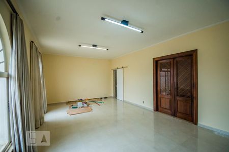 Sala de TV de casa para alugar com 7 quartos, 400m² em Jardim Nossa Senhora Auxiliadora, Campinas