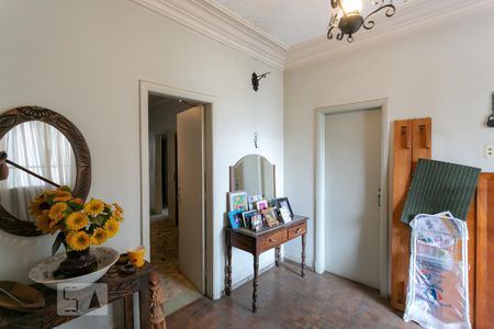 Sala de casa à venda com 5 quartos, 240m² em Santa Tereza, Belo Horizonte