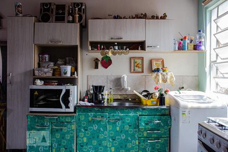 Detalhe cozinha de kitnet/studio para alugar com 1 quarto, 44m² em São José, Canoas