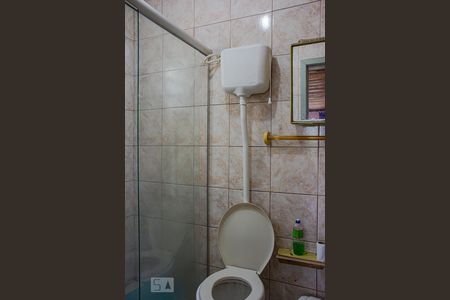 Banheiro de kitnet/studio para alugar com 1 quarto, 44m² em São José, Canoas