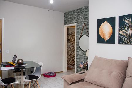 Sala de apartamento para alugar com 2 quartos, 70m² em Madureira, Rio de Janeiro